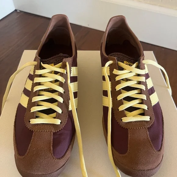Adidas Women’s SL72 OG Maroon and Brown Sneakers - Picture 14 of 16